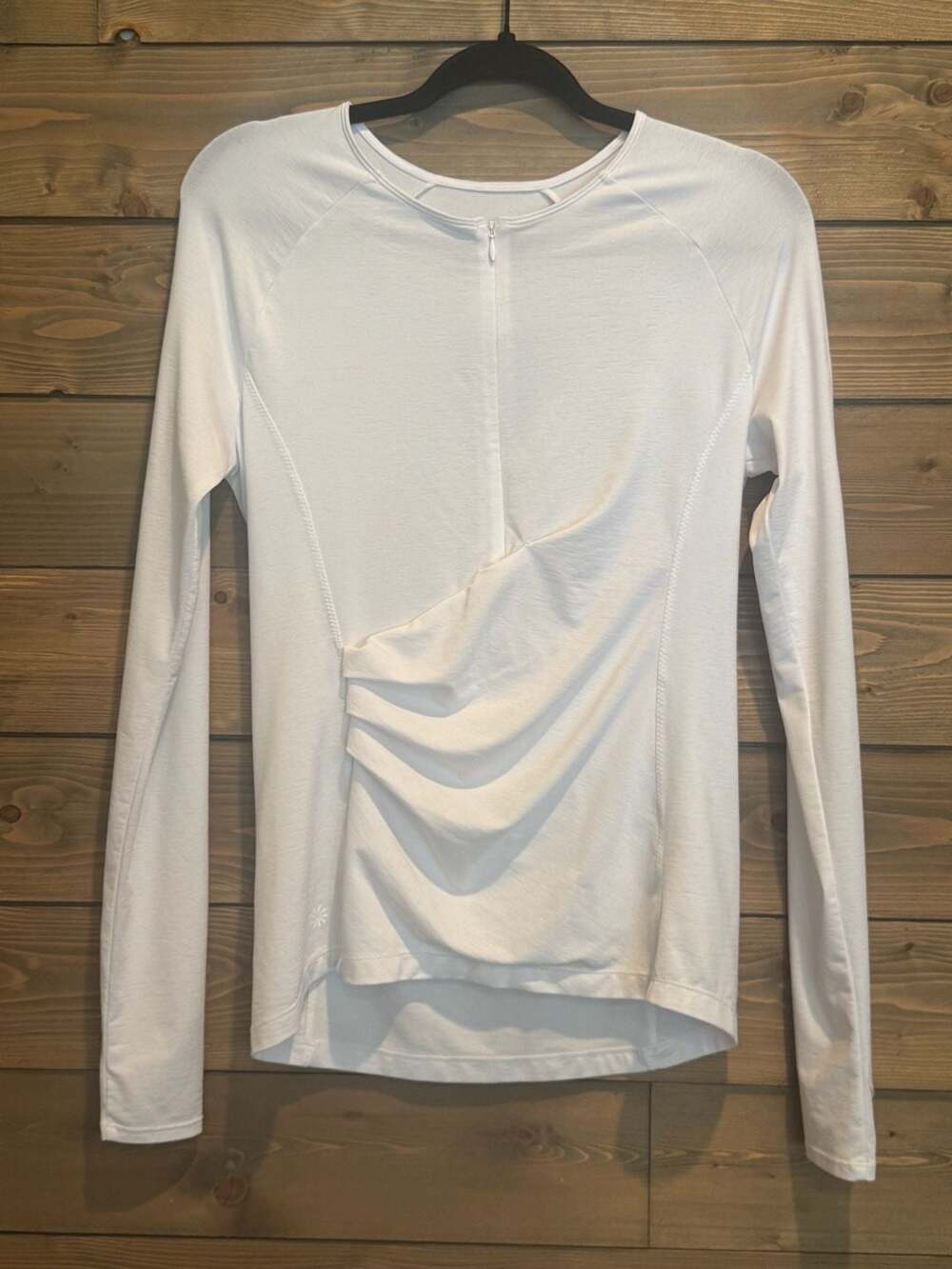 Athleta White Long Sleeve Athletic Top with Ruched Waist and Zip Pocket Medium